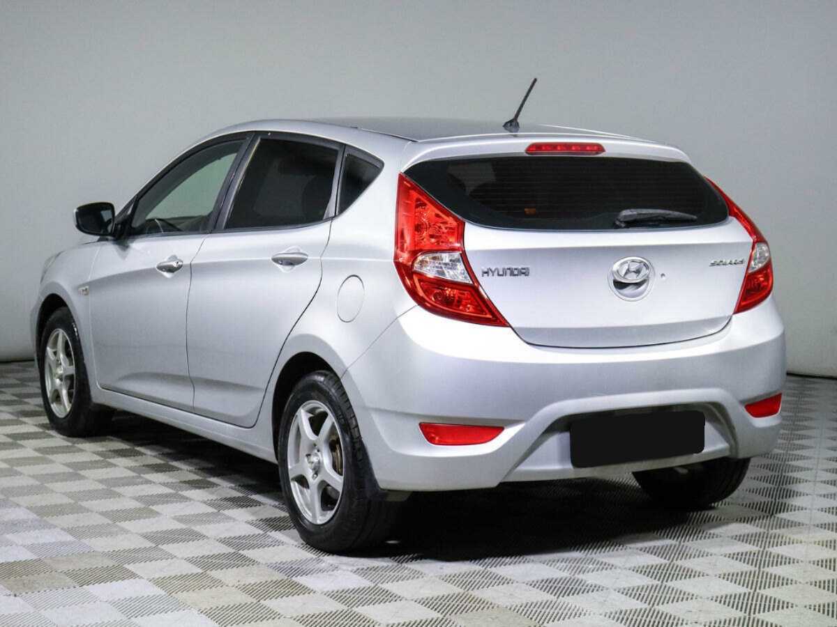 Купить Hyundai Solaris с пробегом. Фото: #6