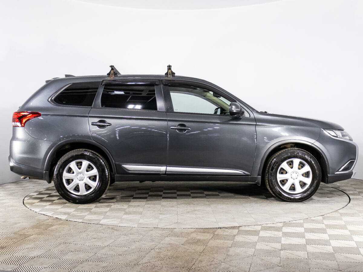Купить Mitsubishi Outlander с пробегом. Фото: #3