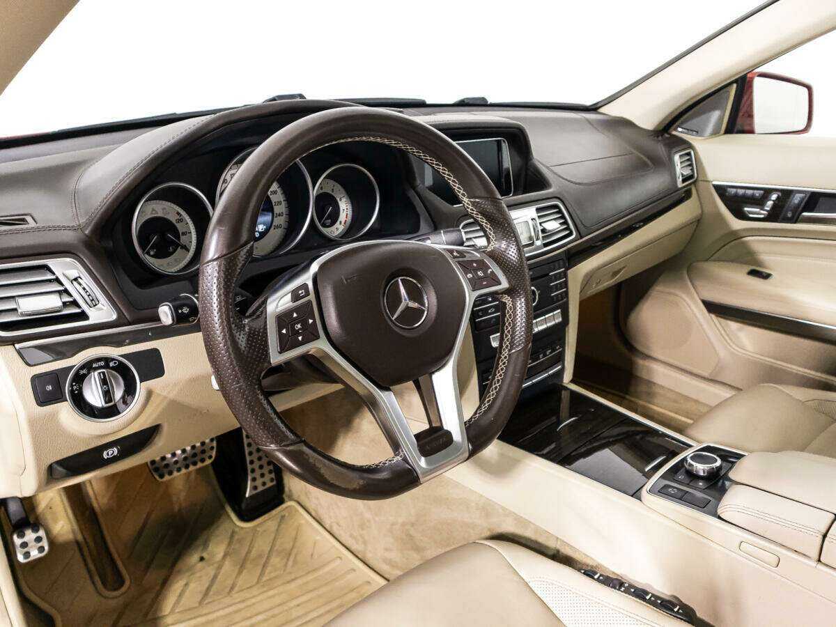 Купить Mercedes-Benz E-Класс с пробегом. Фото: #10
