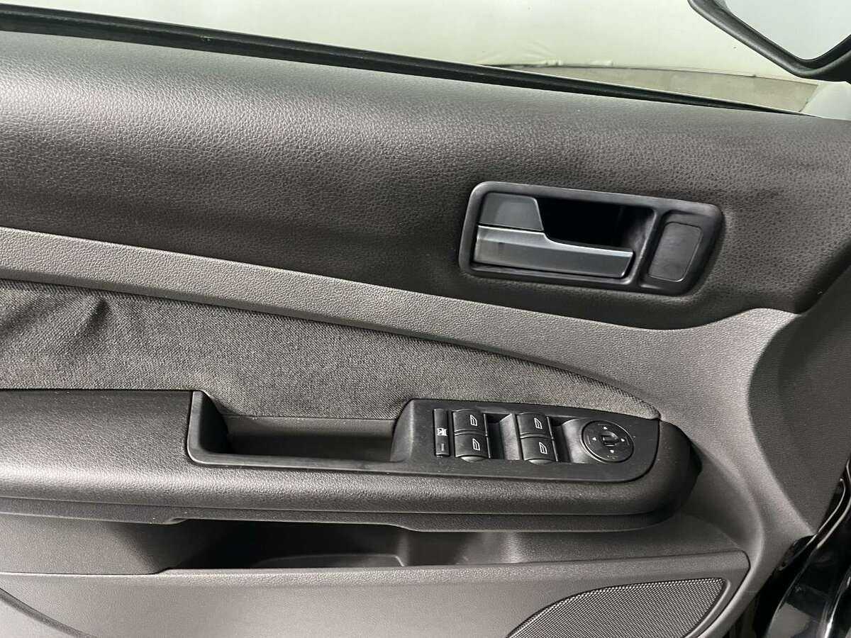 Купить Ford Focus с пробегом. Фото: #7