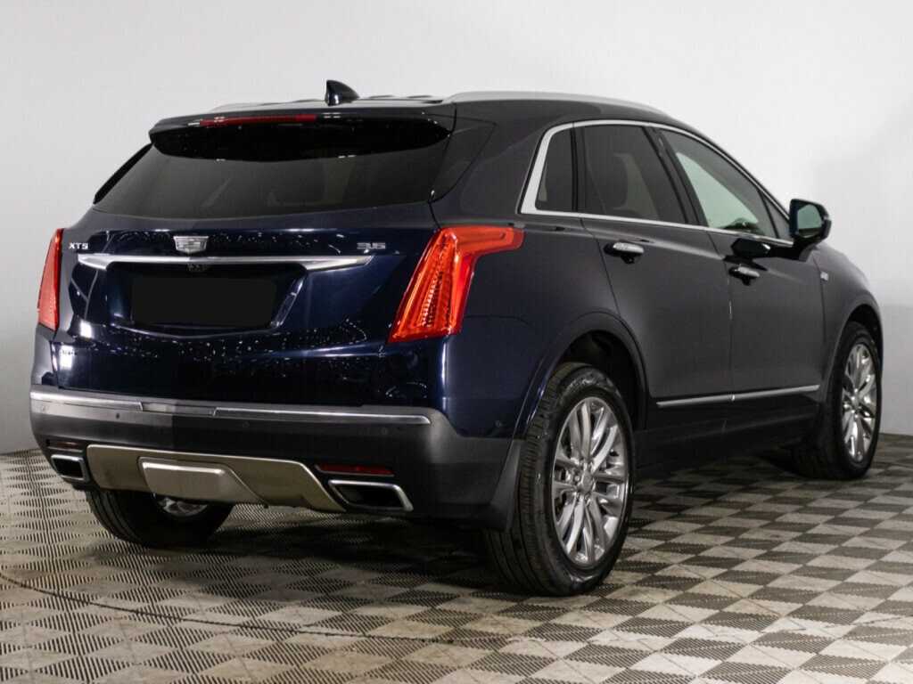 Купить Cadillac XT5 с пробегом. Фото: #4