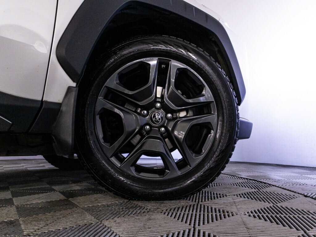 Купить Toyota RAV4 с пробегом. Фото: #24