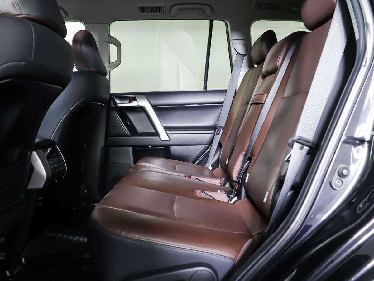 Купить Toyota Land Cruiser Prado с пробегом. Фото: #9