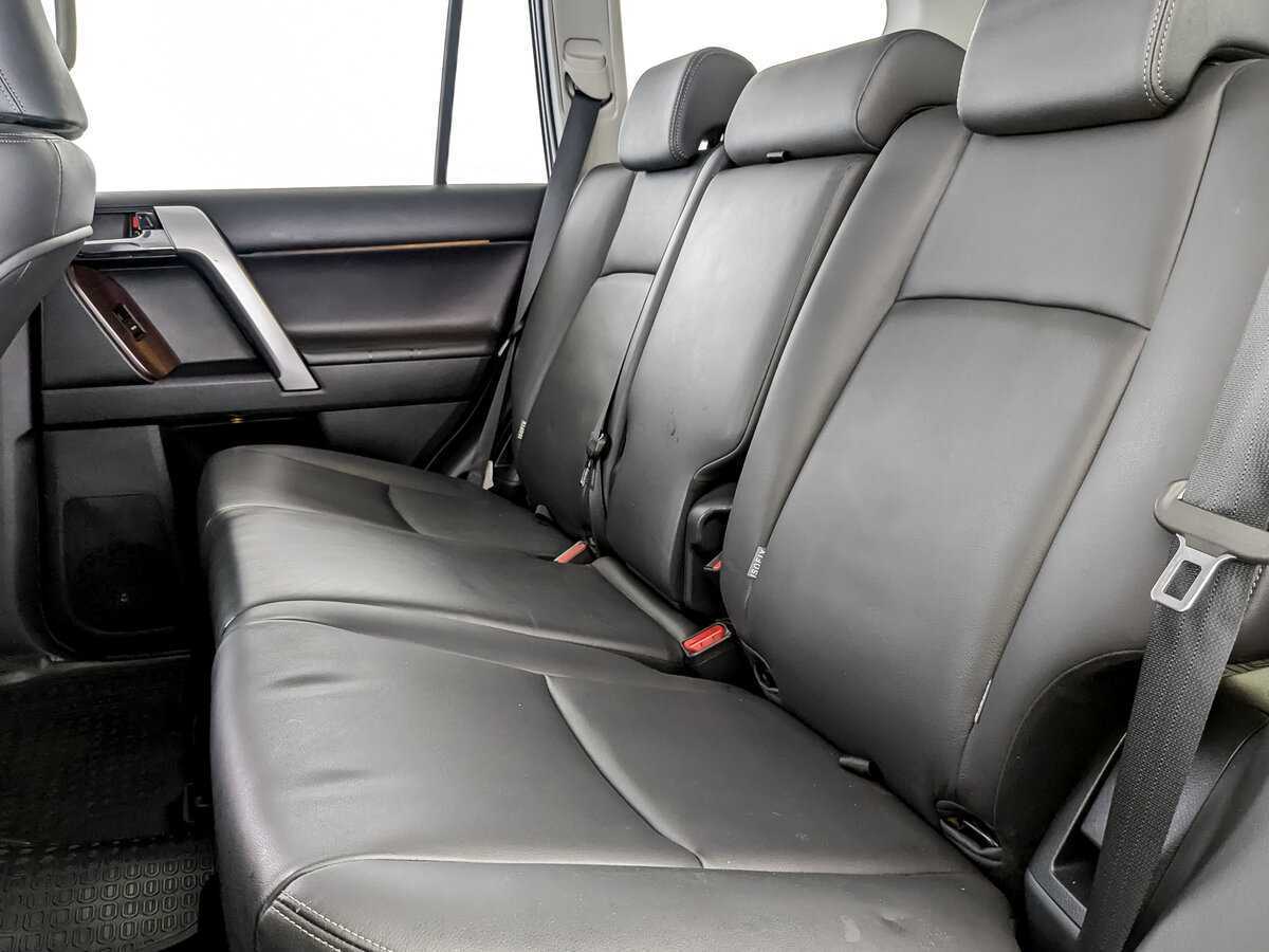 Купить Toyota Land Cruiser Prado с пробегом. Фото: #9