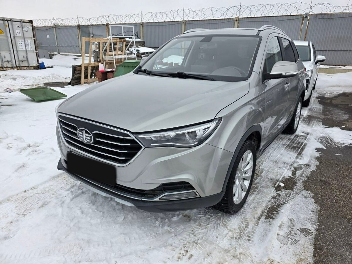 Купить FAW Besturn X40 с пробегом. Посмотреть фото
