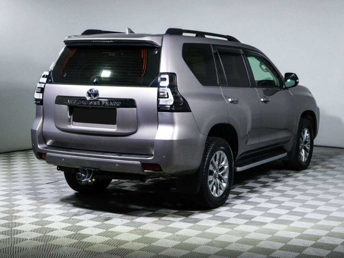 Купить Toyota Land Cruiser Prado с пробегом. Фото: #2