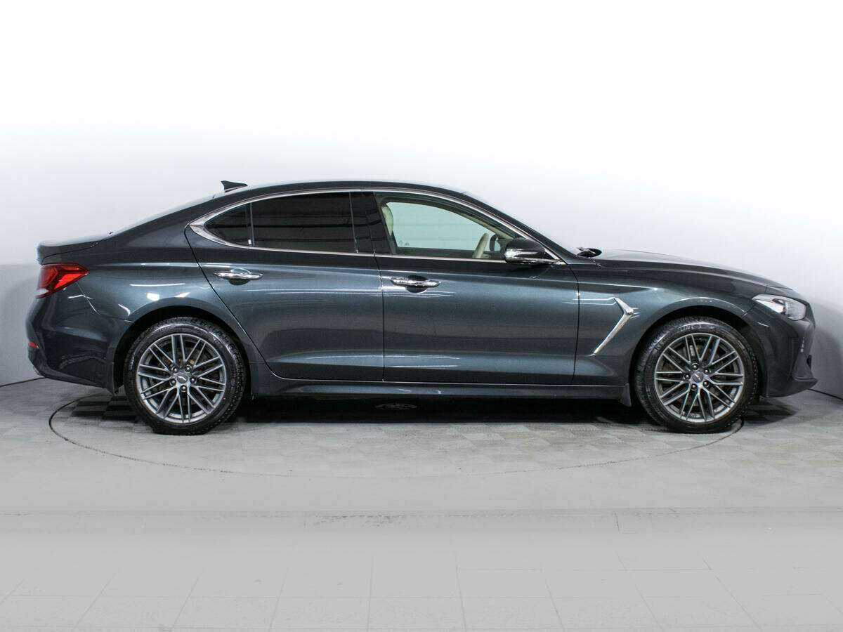 Купить Genesis G70 с пробегом. Фото: #3