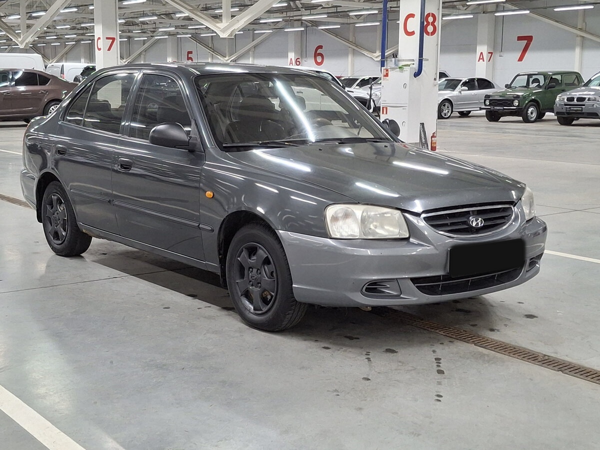 Купить Hyundai Accent с пробегом. Фото: #2