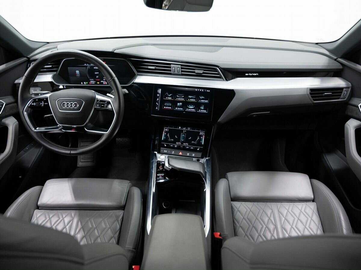 Купить Audi e-tron с пробегом. Фото: #13