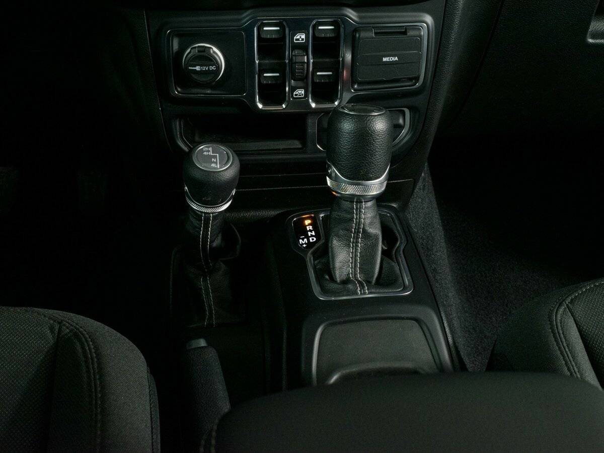Купить Jeep Wrangler с пробегом. Фото: #16