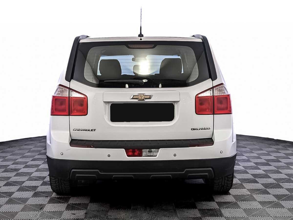 Купить Chevrolet Orlando с пробегом. Фото: #5