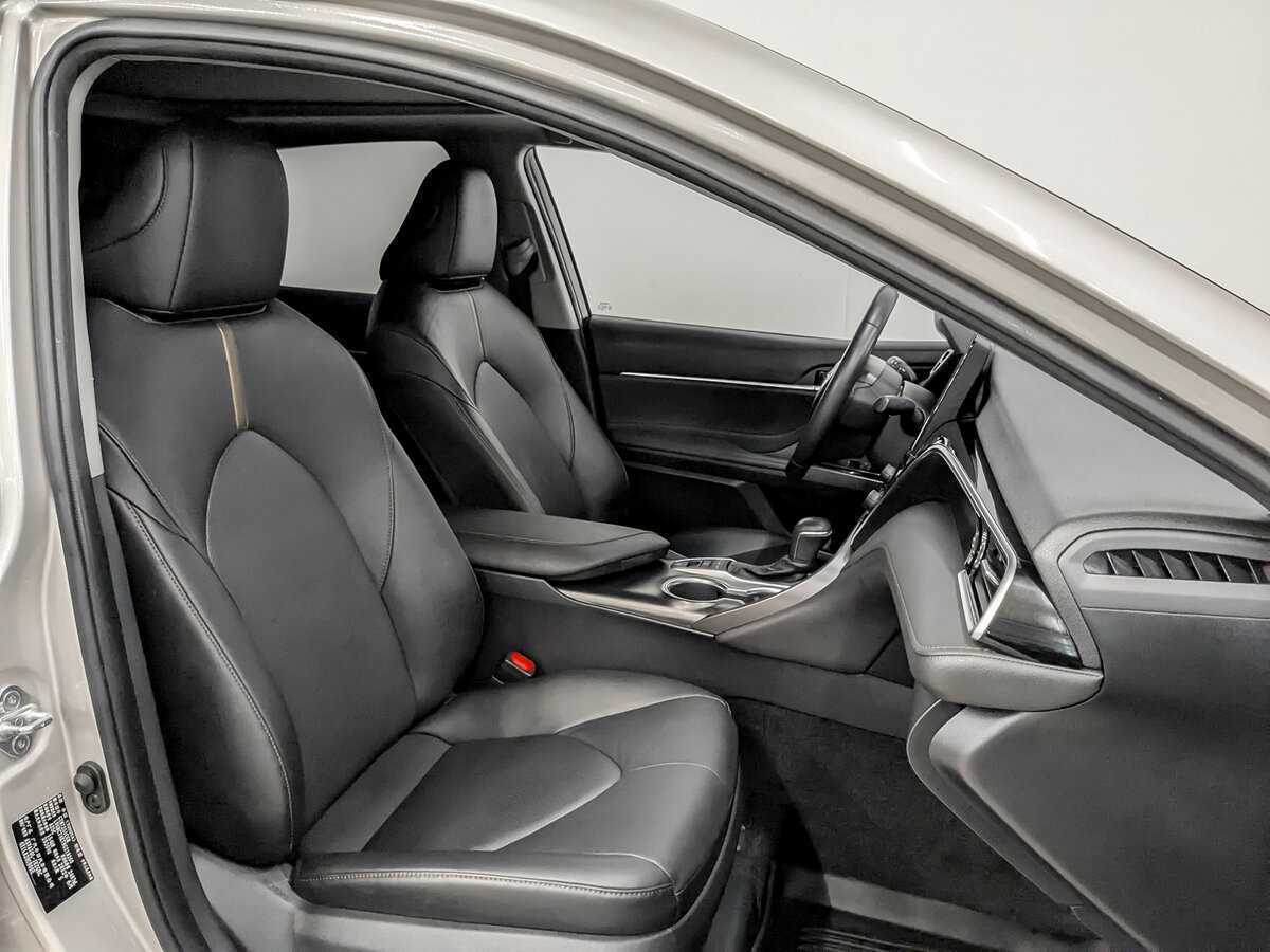Купить Toyota Camry с пробегом. Фото: #23