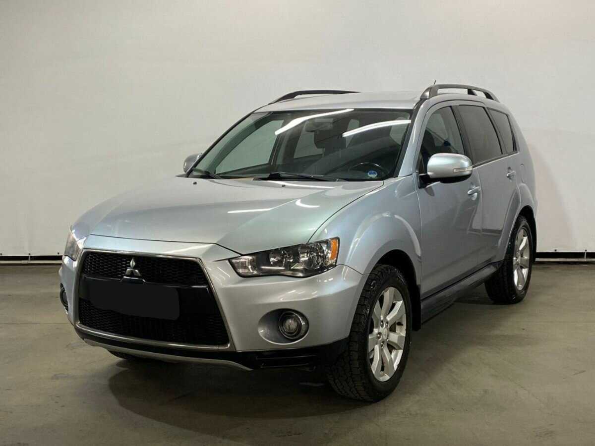 Купить Mitsubishi Outlander с пробегом. Посмотреть фото