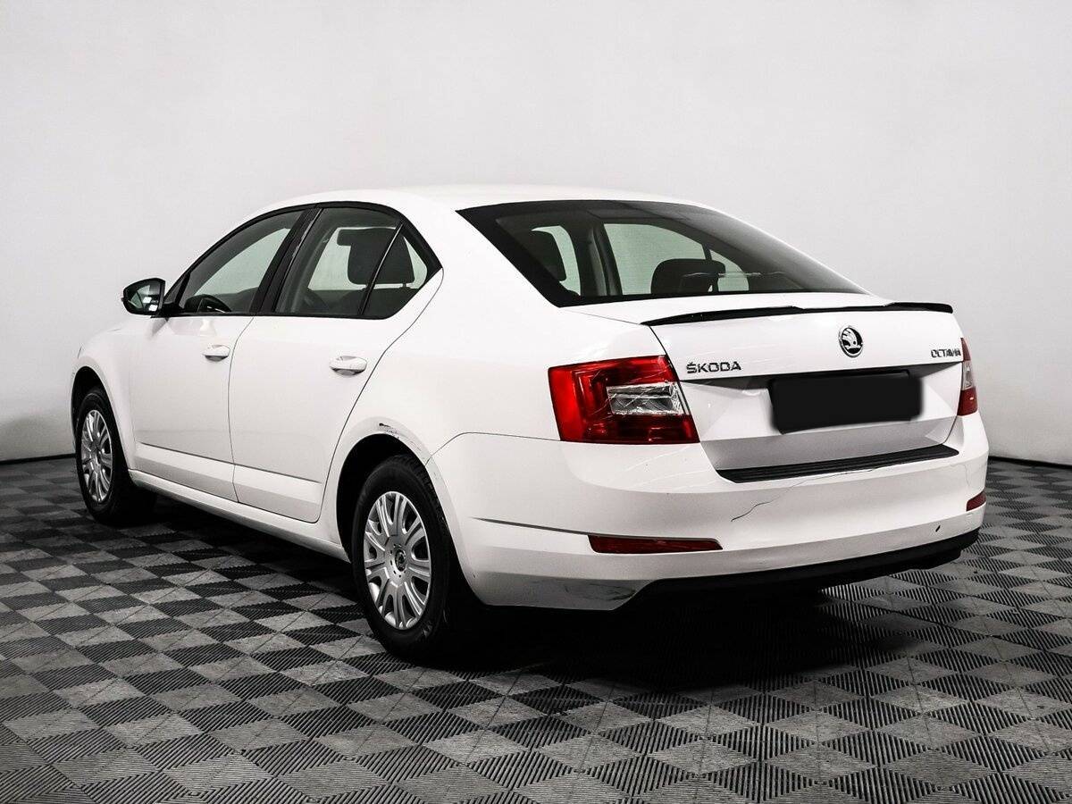 Купить Skoda Octavia с пробегом. Фото: #6