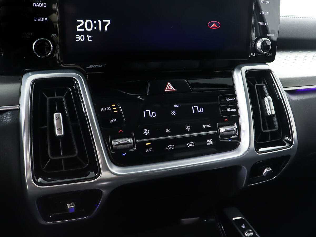 Купить Kia Sorento с пробегом. Фото: #18