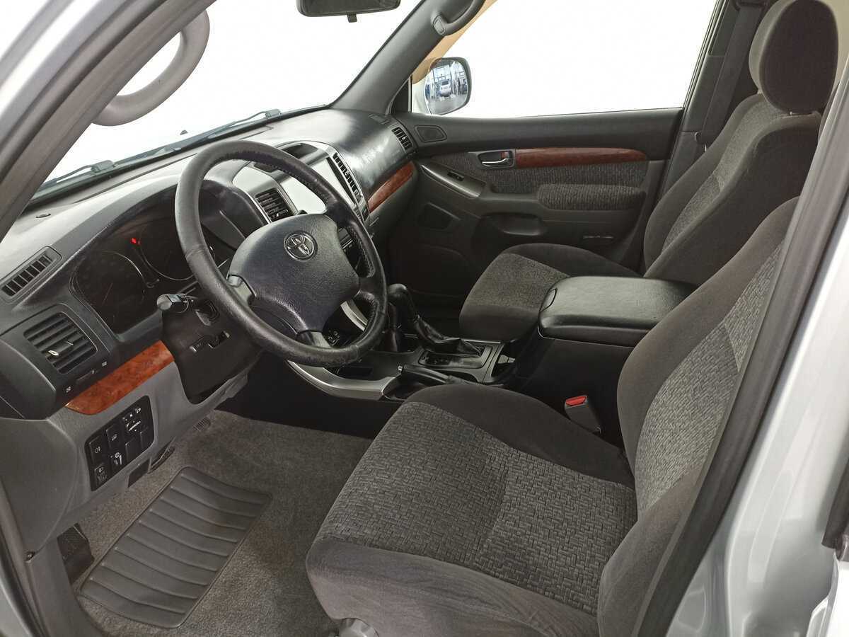 Купить Toyota Land Cruiser Prado с пробегом. Фото: #15