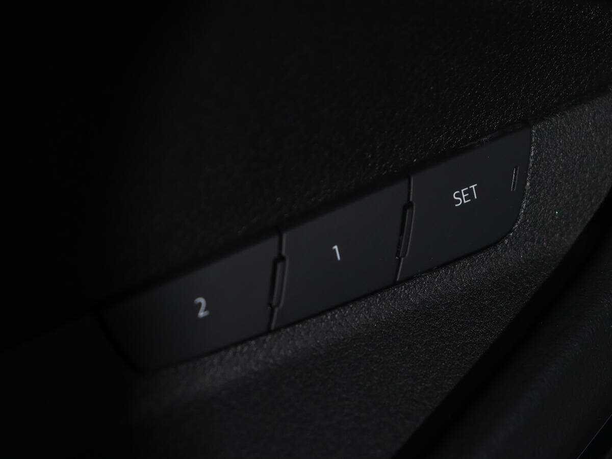 Купить Audi e-tron с пробегом. Фото: #21