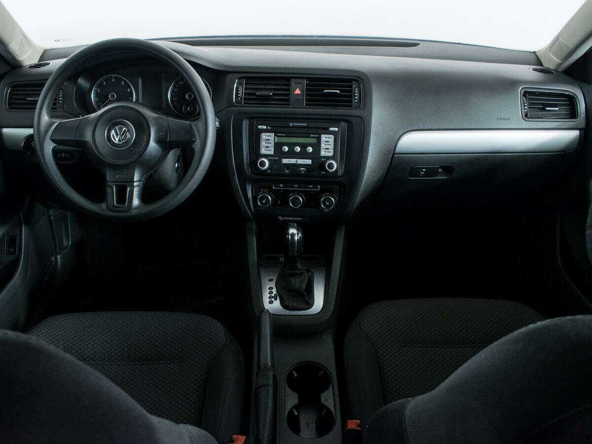 Купить Volkswagen Jetta с пробегом. Фото: #11