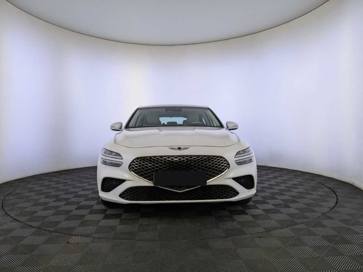 Купить Genesis G70 с пробегом. Фото: #1