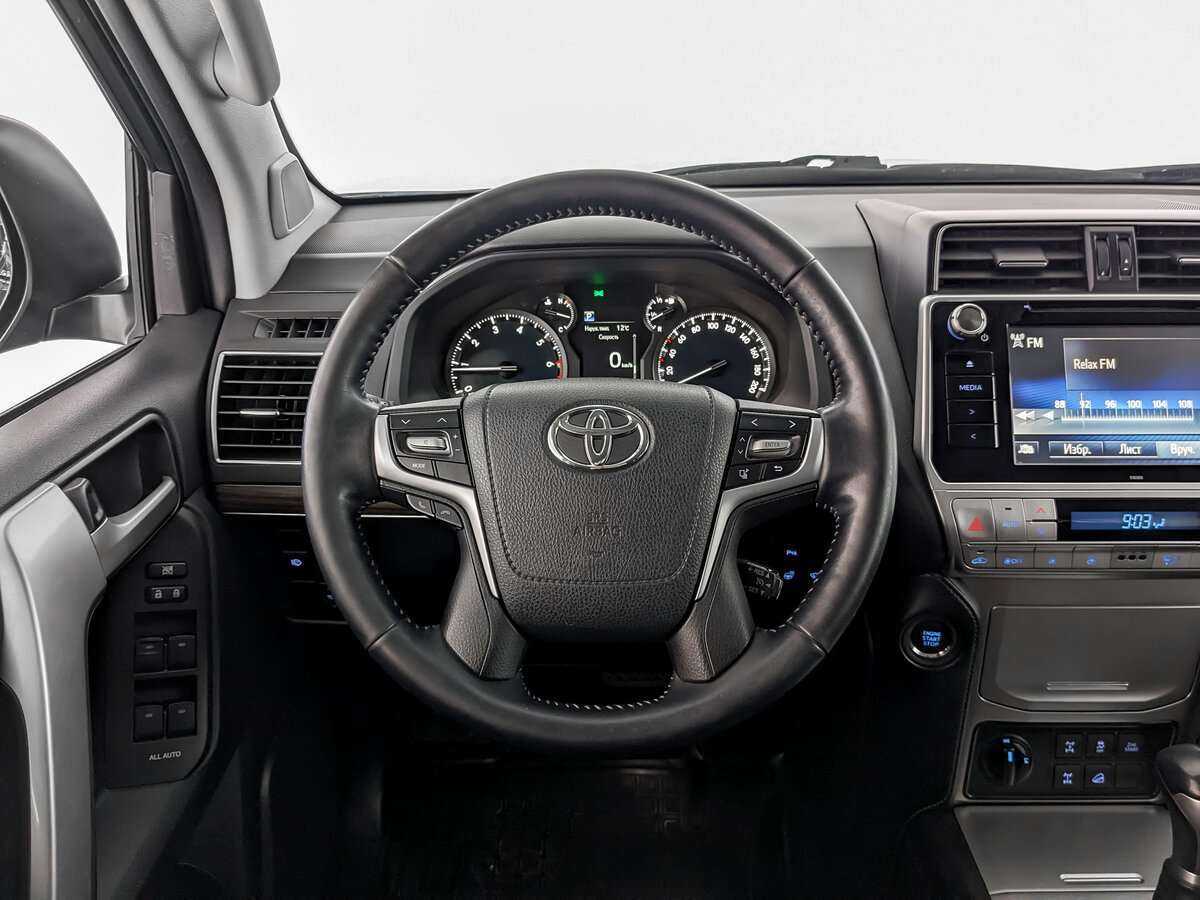 Купить Toyota Land Cruiser Prado с пробегом. Фото: #17