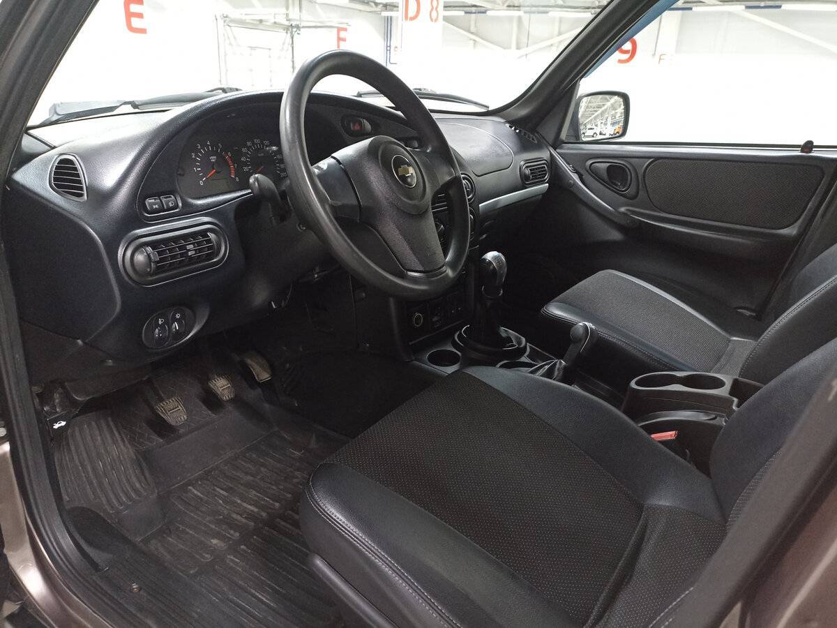Купить Chevrolet Niva с пробегом. Фото: #15