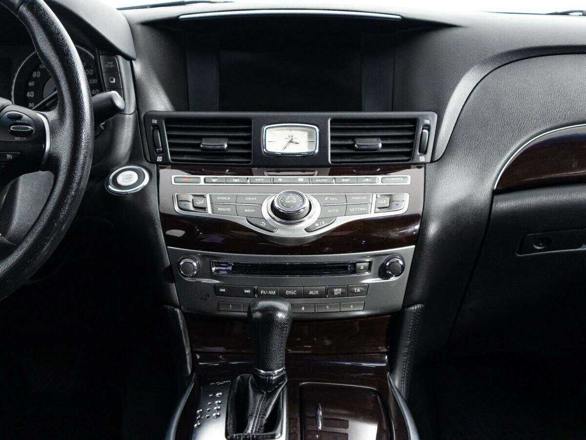 Купить Infiniti M с пробегом. Фото: #13