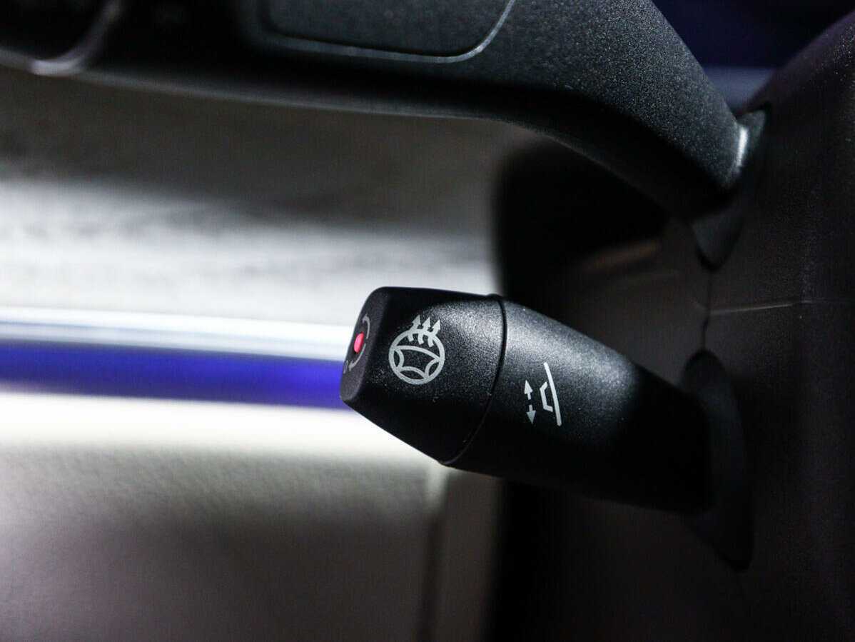 Купить Mercedes-Benz E-Класс с пробегом. Фото: #32