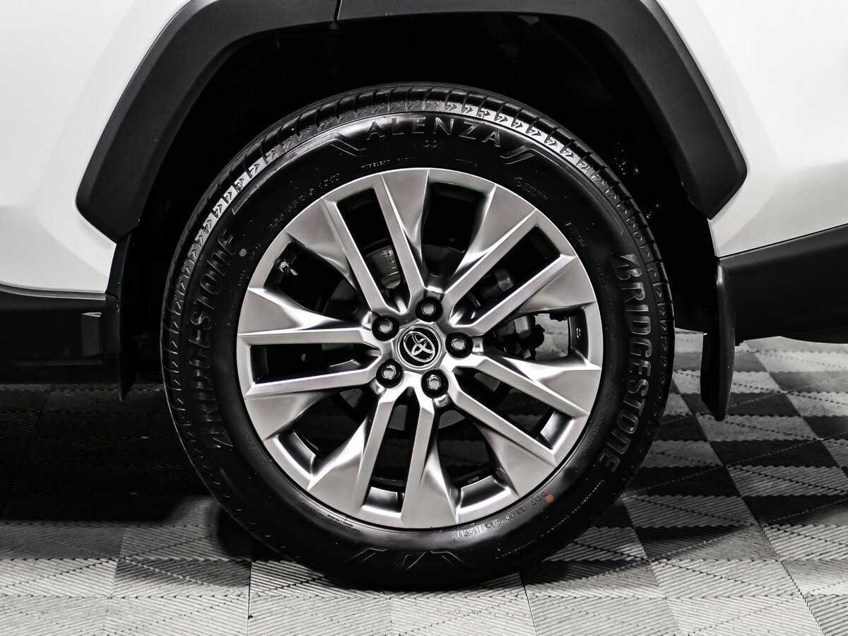 Купить Toyota RAV4 с пробегом. Фото: #15