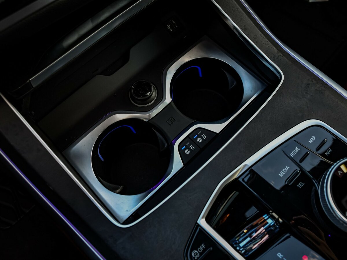 Купить BMW X7 с пробегом. Фото: #24