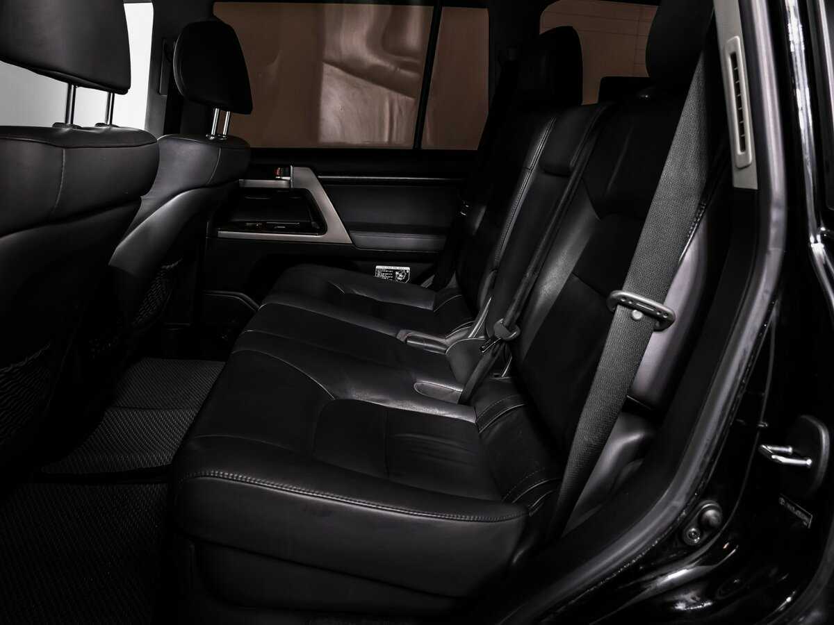 Купить Toyota Land Cruiser с пробегом. Фото: #13