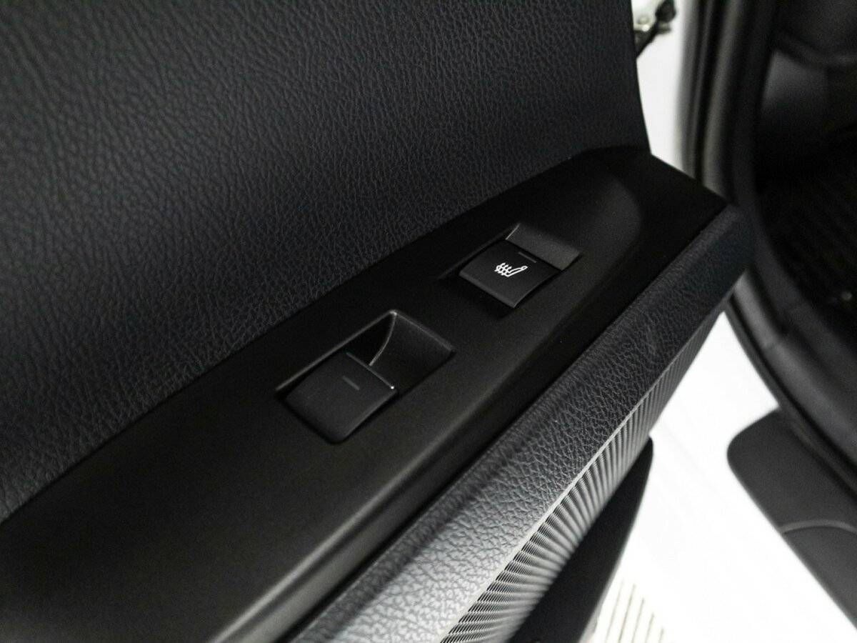 Купить Toyota Camry с пробегом. Фото: #20