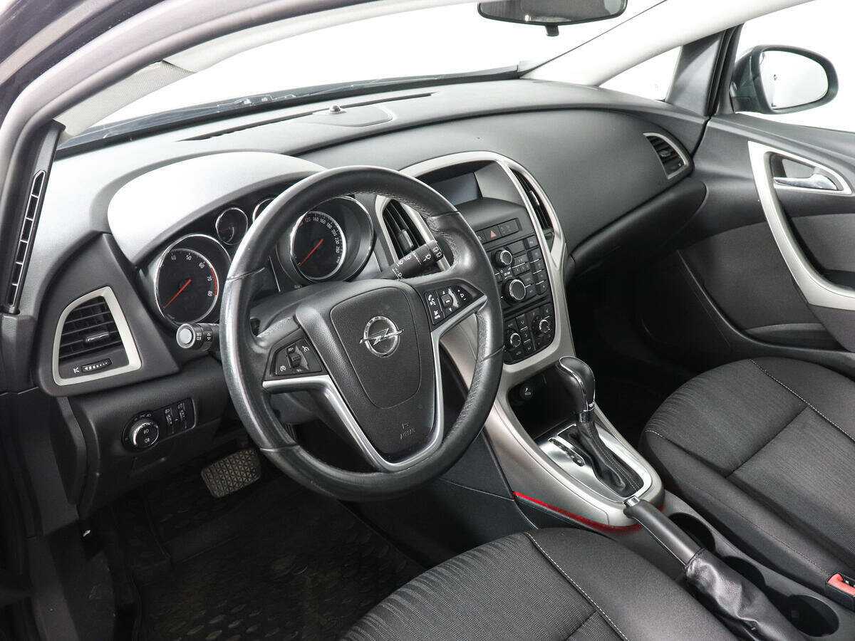 Купить Opel Astra с пробегом. Фото: #8