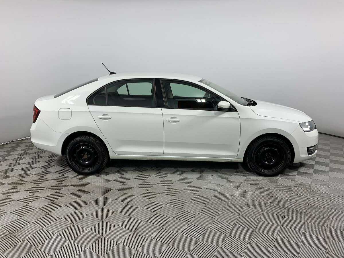 Купить Skoda Rapid с пробегом. Фото: #3