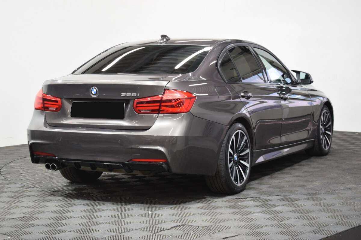 Купить BMW 3 серии с пробегом. Фото: #3