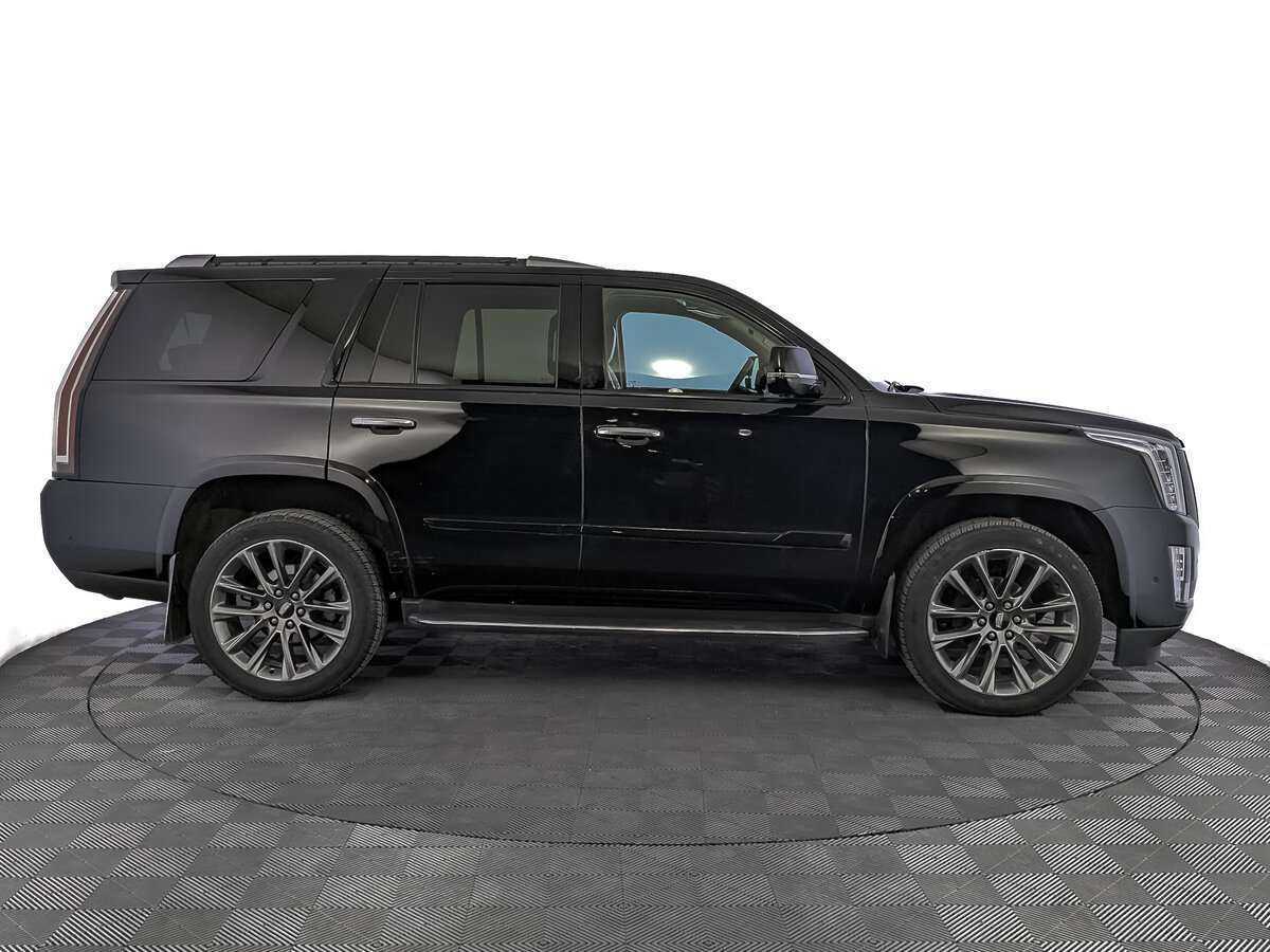 Купить Cadillac Escalade с пробегом. Фото: #2