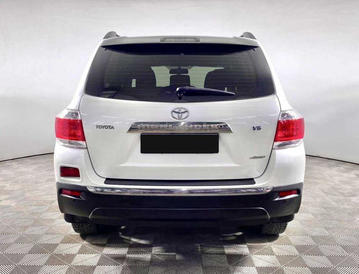 Купить Toyota Highlander с пробегом. Фото: #4