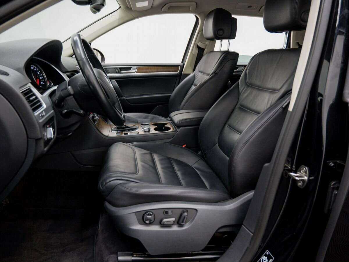 Купить Volkswagen Touareg с пробегом. Фото: #13