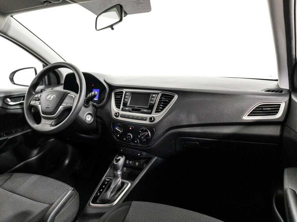 Купить Hyundai Solaris с пробегом. Фото: #8