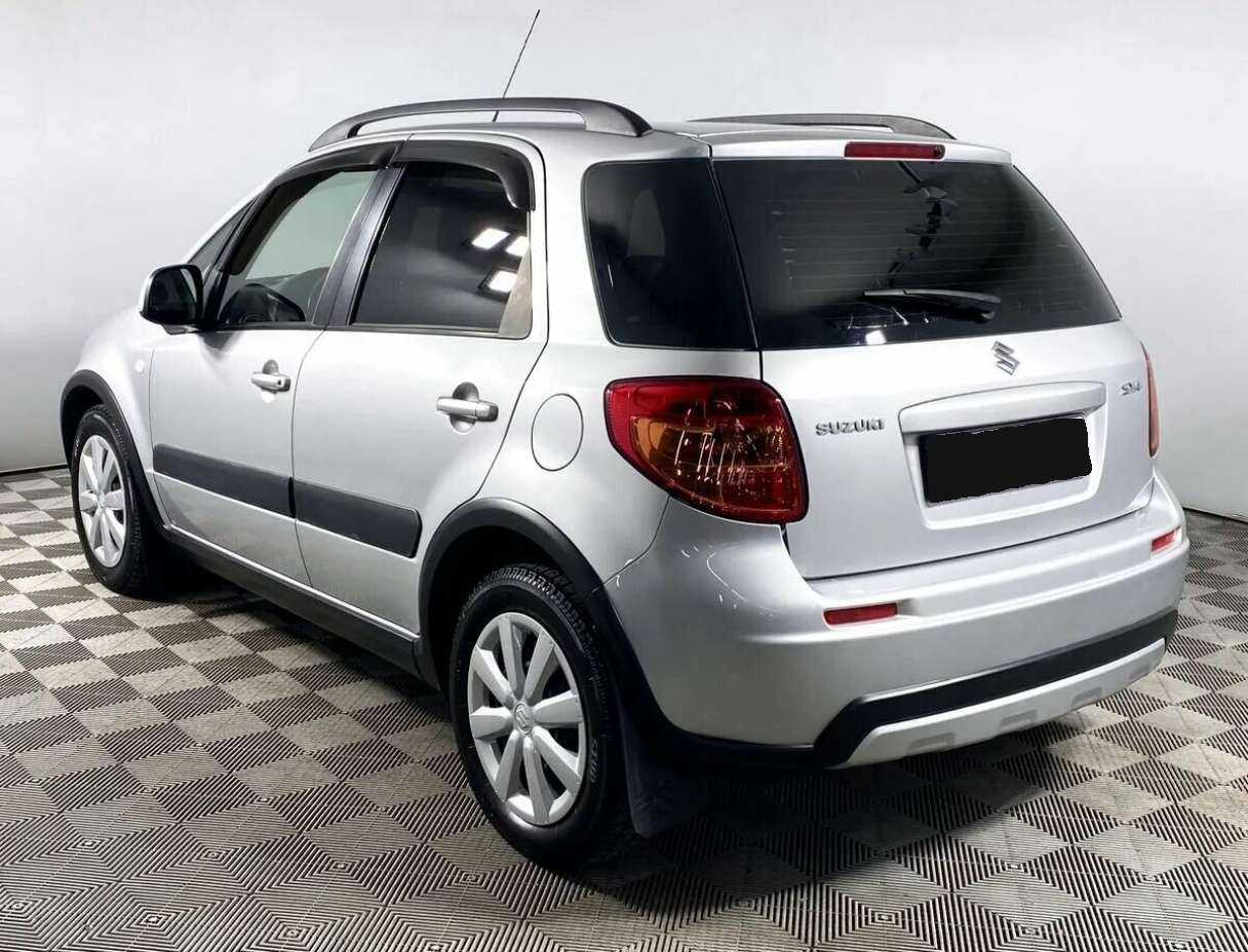 Купить Suzuki SX4 с пробегом. Фото: #4