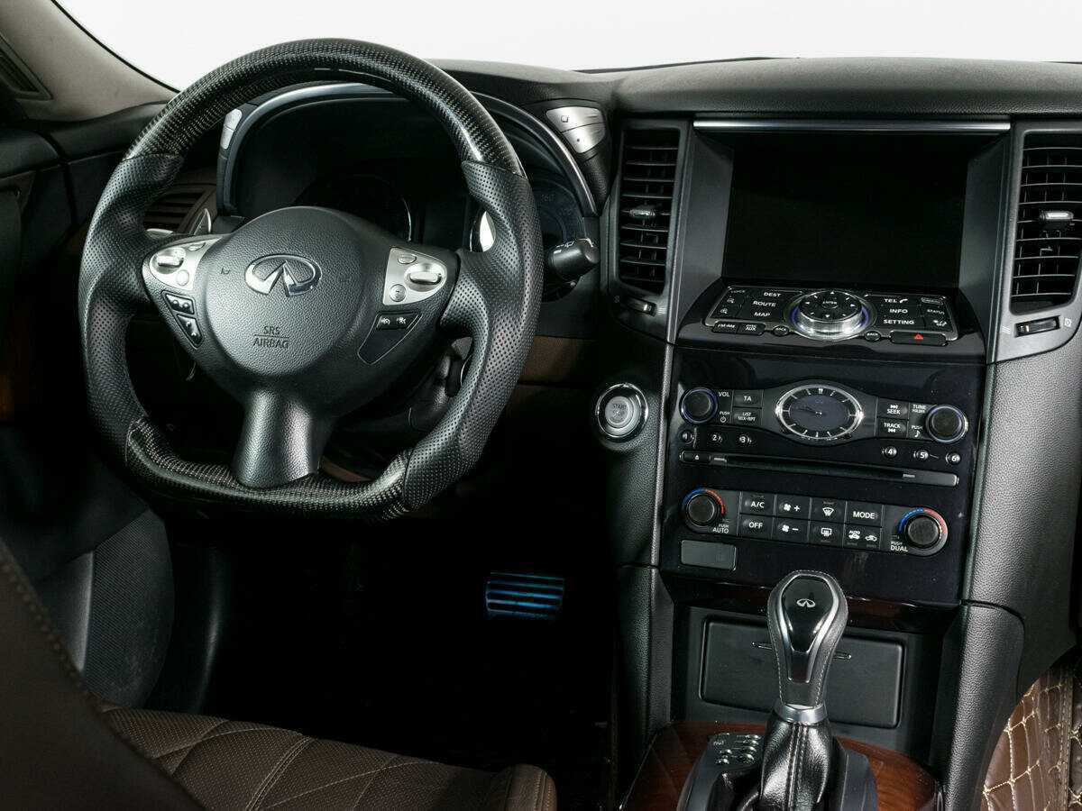Купить Infiniti FX с пробегом. Фото: #10