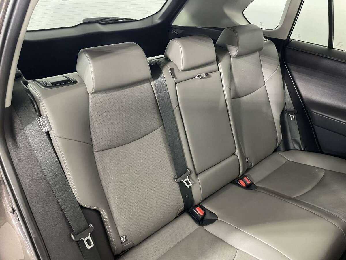 Купить Toyota RAV4 с пробегом. Фото: #13
