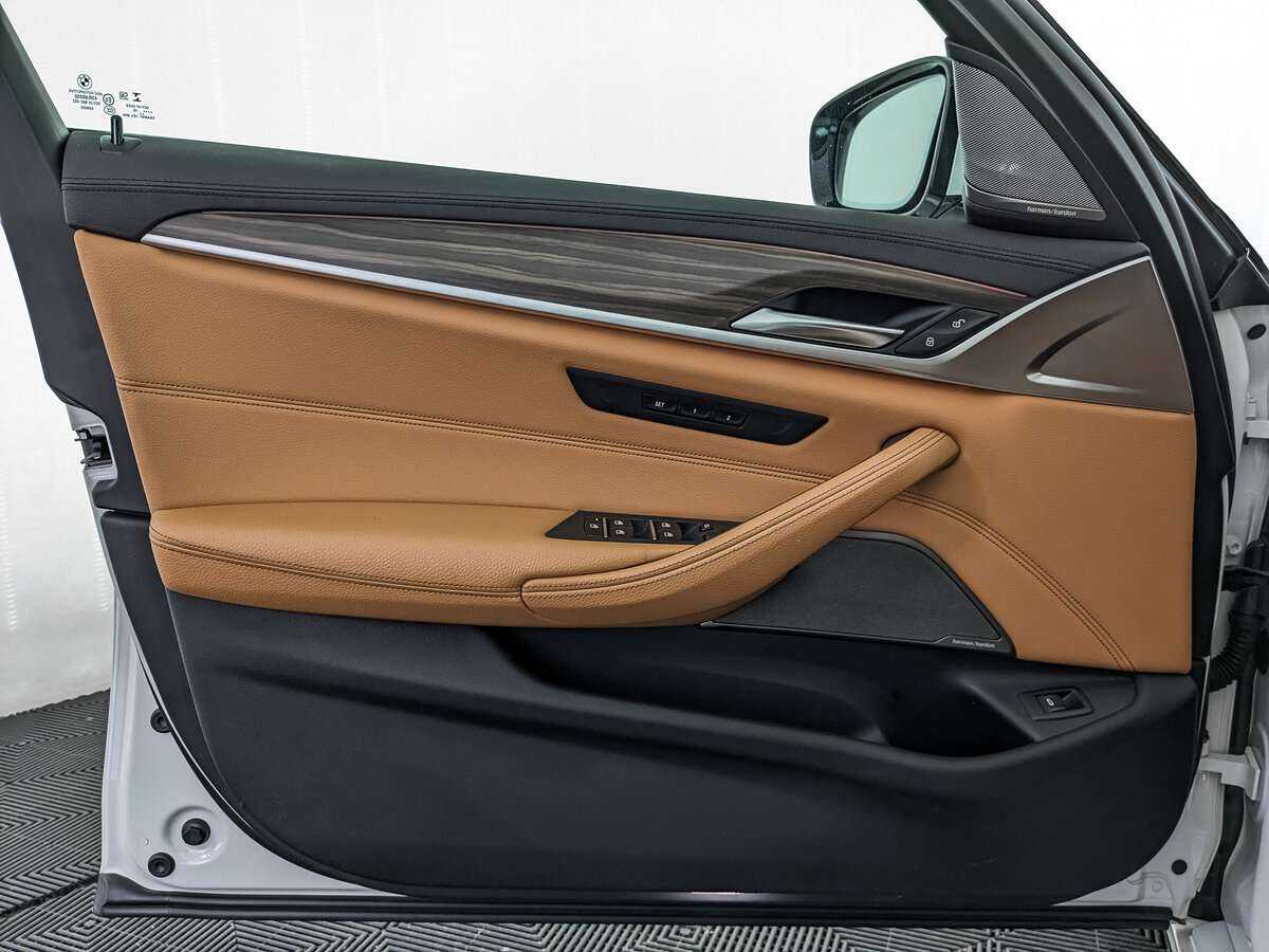 Купить BMW 5 серии с пробегом. Фото: #13