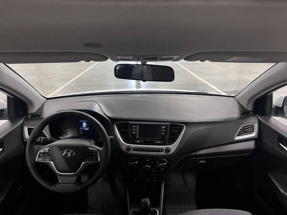 Купить Hyundai Solaris с пробегом. Фото: #13