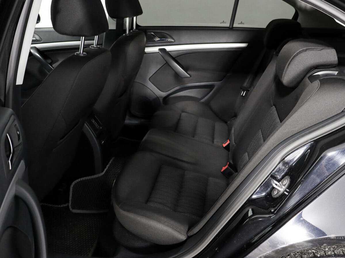 Купить Skoda Octavia с пробегом. Фото: #7