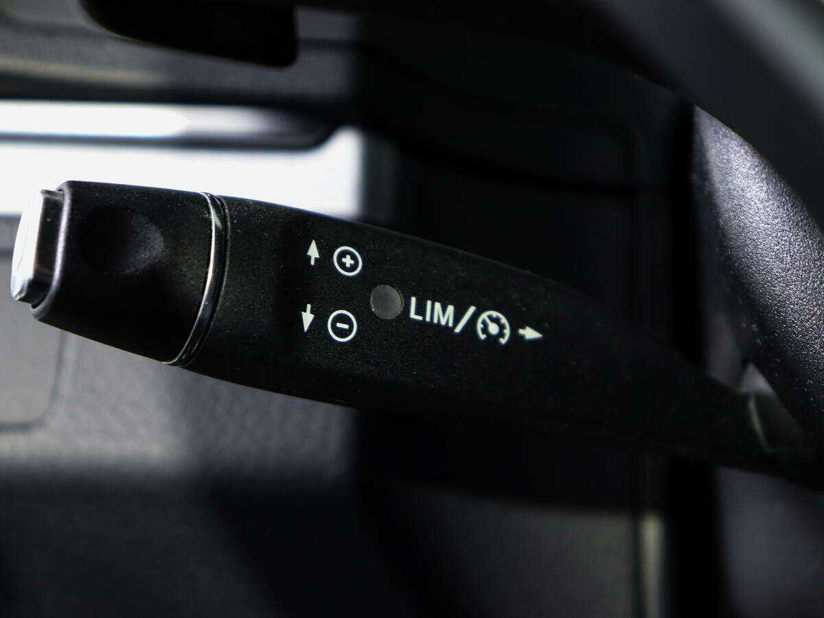Купить Mercedes-Benz E-Класс с пробегом. Фото: #16