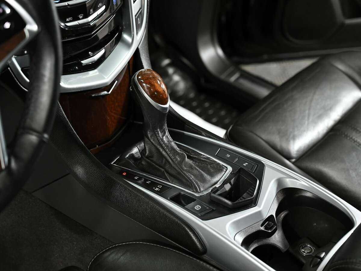 Купить Cadillac SRX с пробегом. Фото: #10