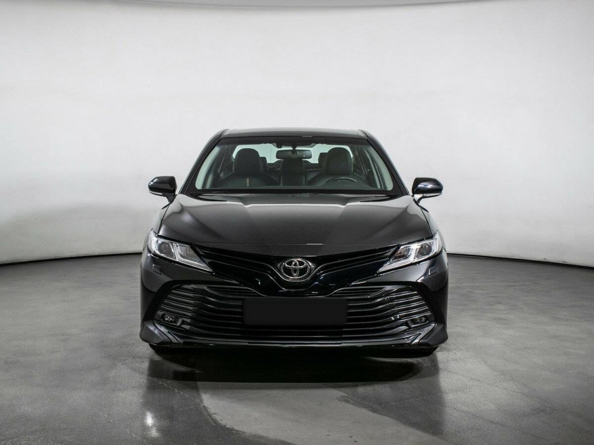 Купить Toyota Camry с пробегом. Фото: #1