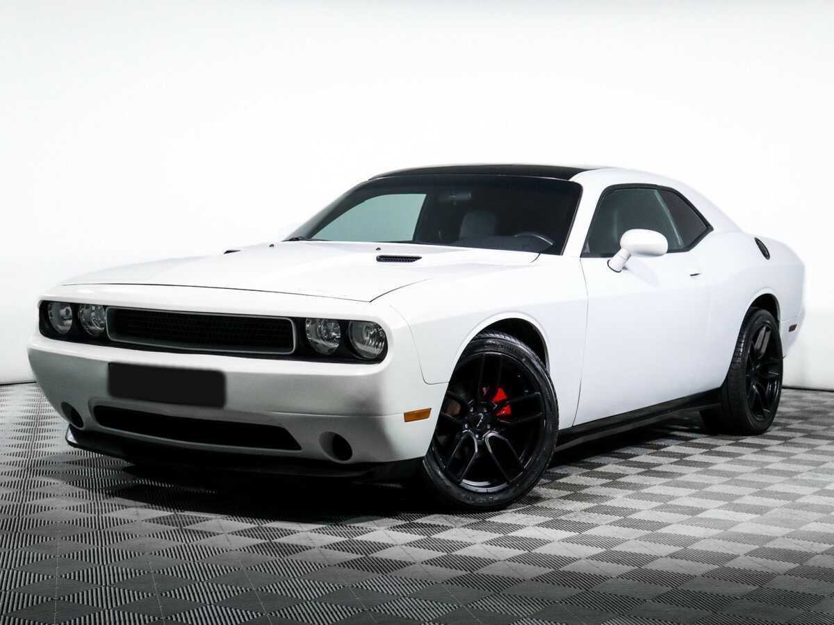 Купить Dodge Challenger с пробегом. Фото: #0