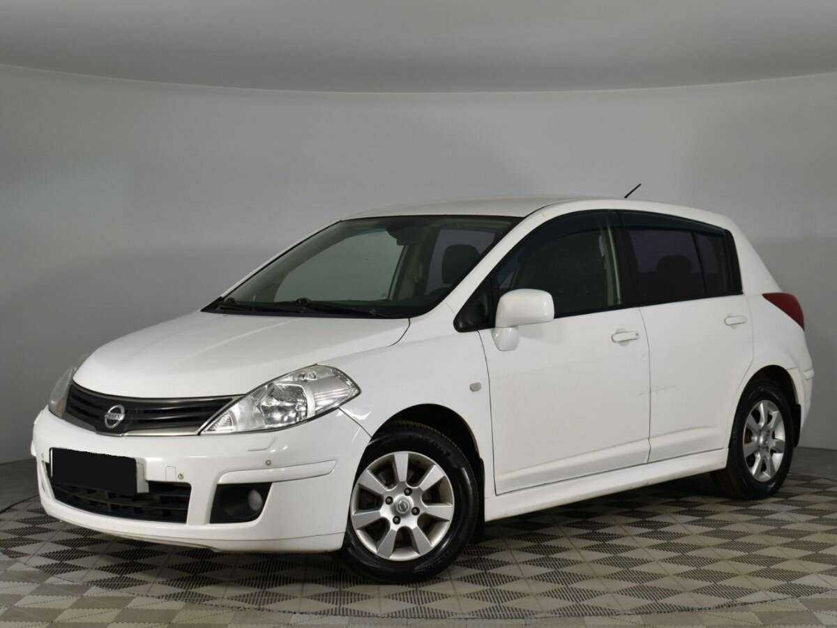 Купить Nissan Tiida с пробегом. Посмотреть фото