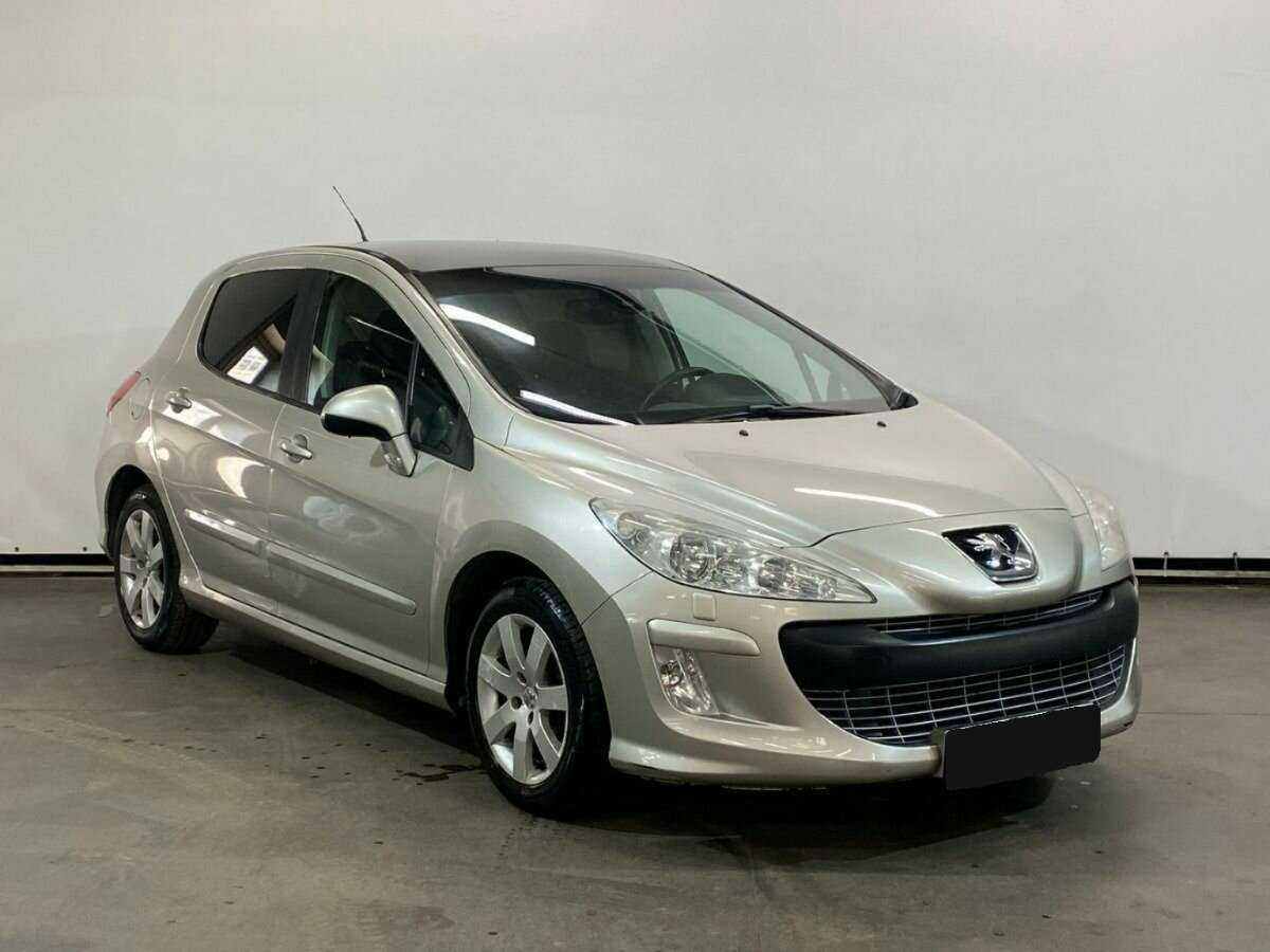 Купить Peugeot 308 с пробегом. Фото: #2